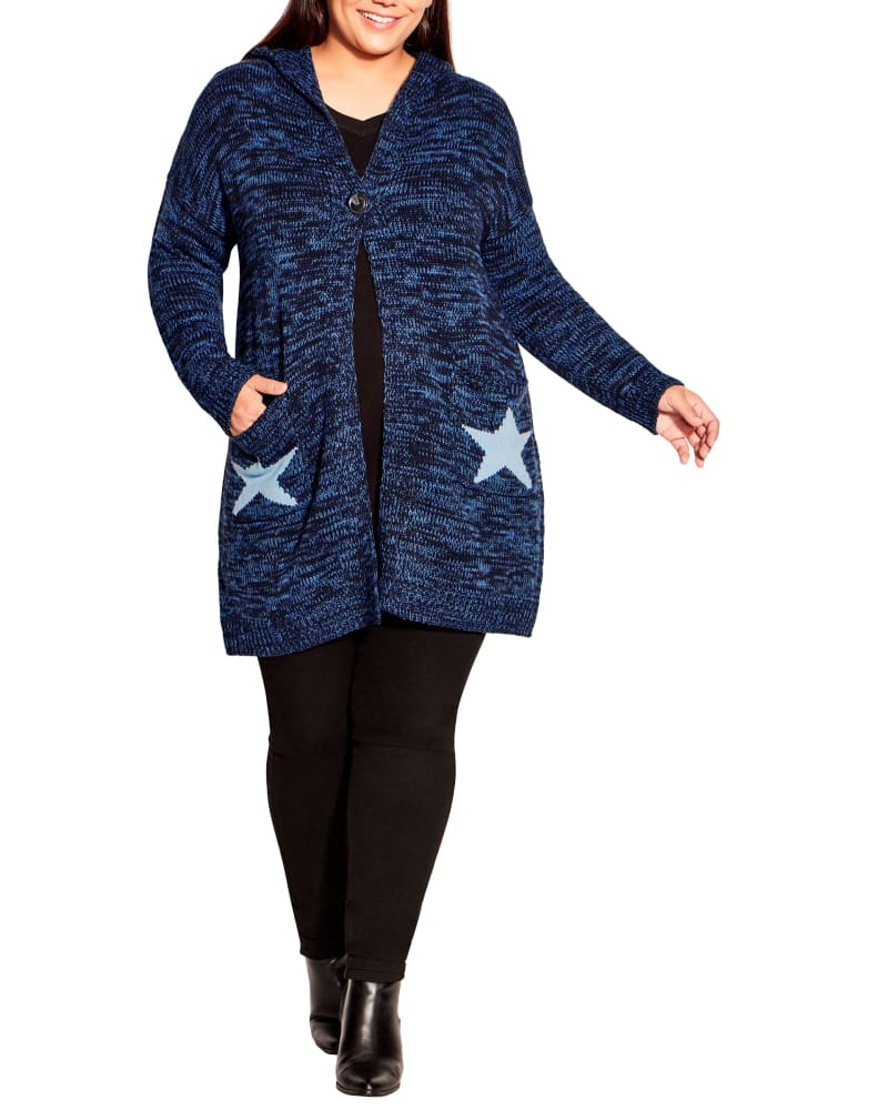 Front of a model wearing a size 14 Stargaze Cardigan in Navy by avenue. | dia_product_style_image_id:228579